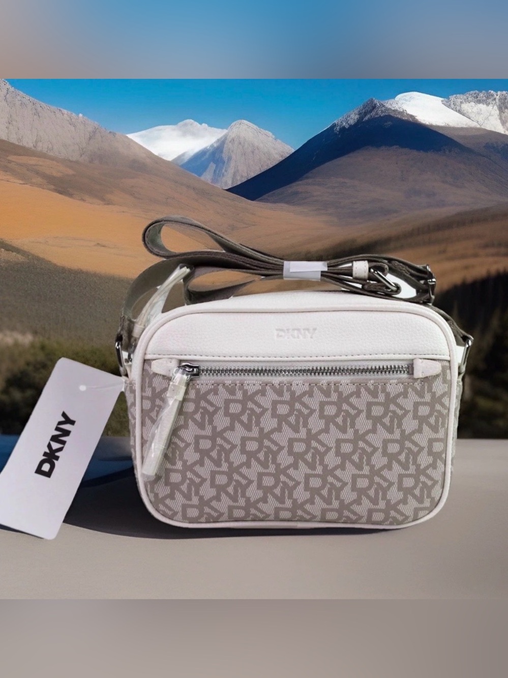 NEW DKNY Brown Signature Coated Canvas Camera Shoulder Crossbody Bag Purse White